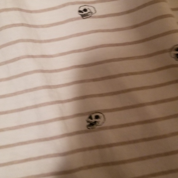 Zip code white skull T shirt - Picture 2 of 3